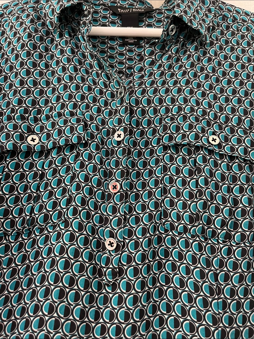 White House Black Market  Teal and Black Geometric Button-Front Blouse Sz 12 - Picture 3 of 10